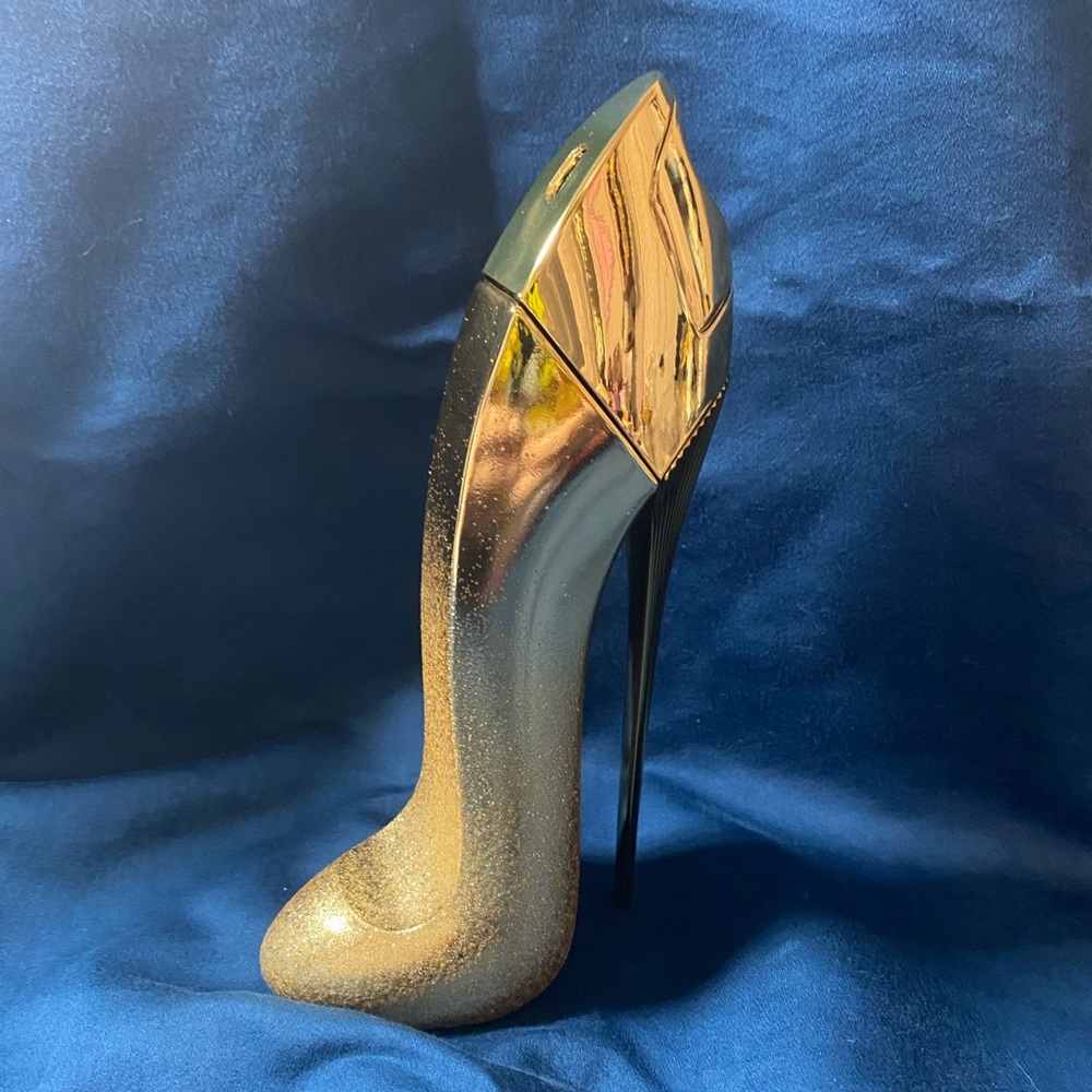carolina herrera good girl gold